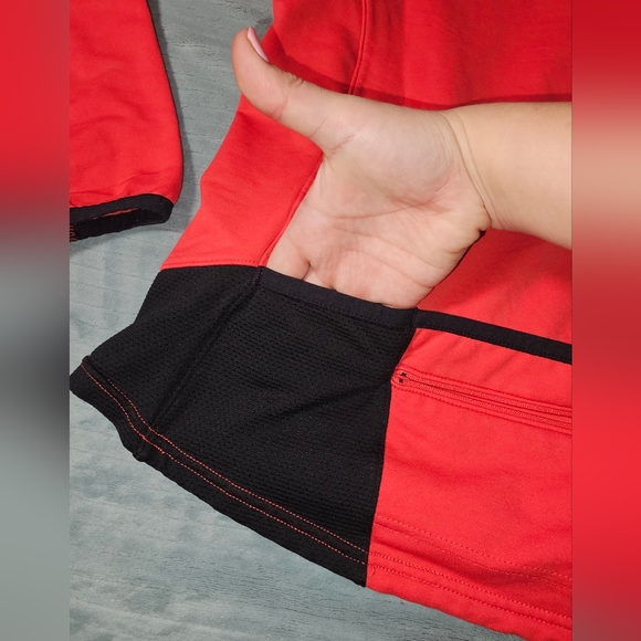 Brooks Women's Medium Athletic Vapor-Dry Red 1/4 Zip Pullover Long Sleeve Shirt - Picture 9 of 13